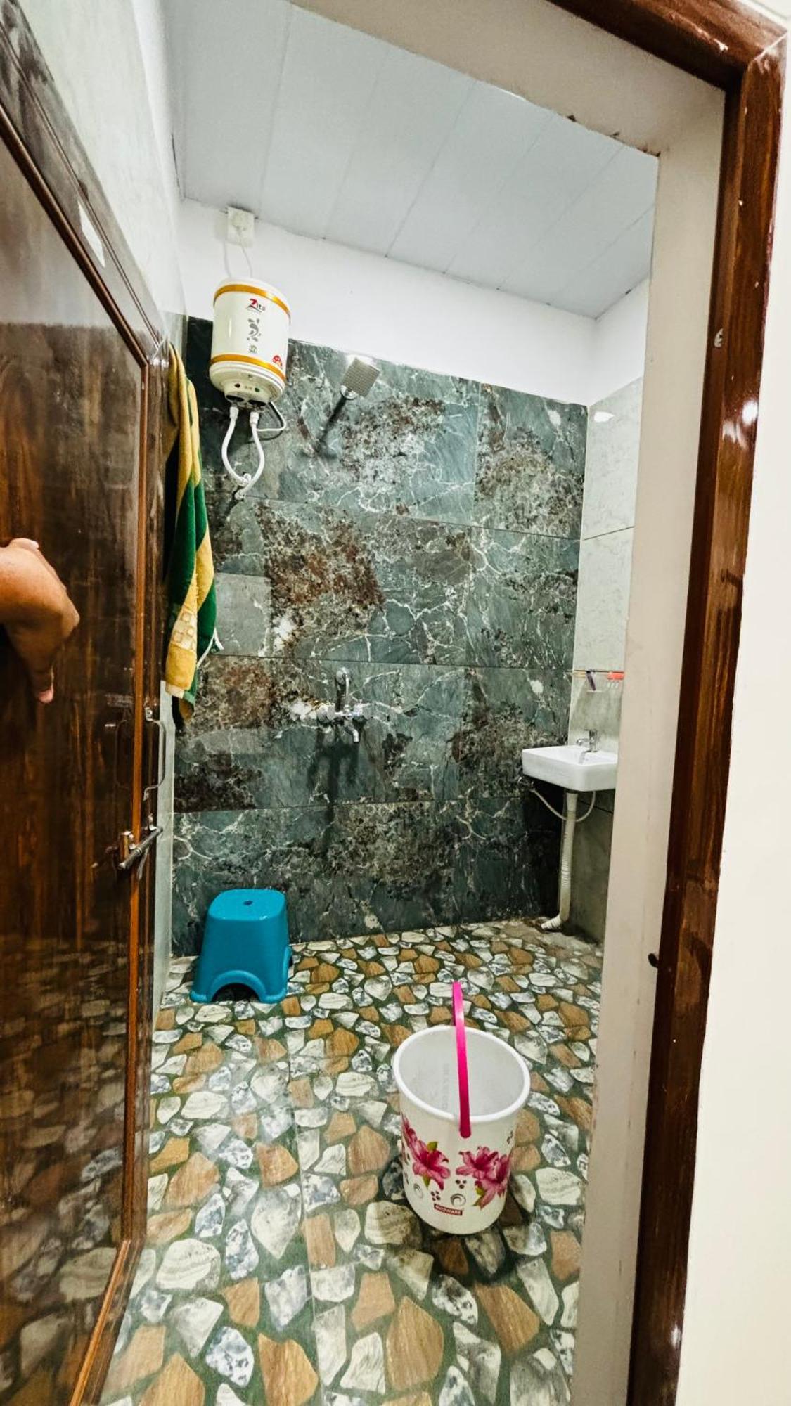 Hotel Shreenidhi Comfort Stay Ujjain Luaran gambar